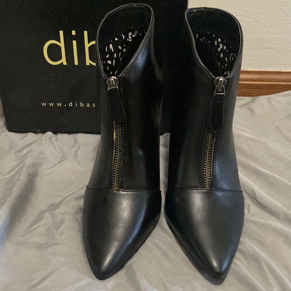 DIBA Shoes Black zip up ankle bootie Size 9